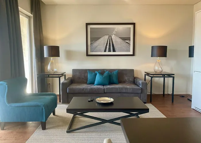 Lisbon Finestay 8 Building Apt With Balcony And City View